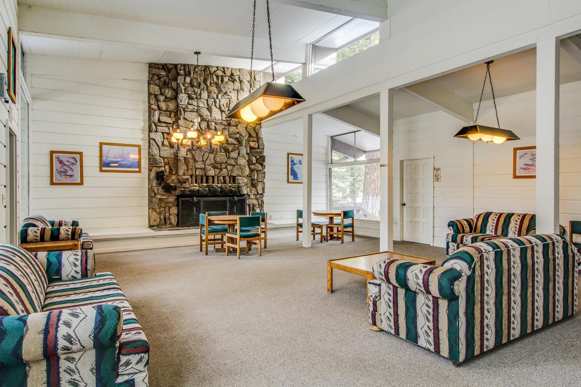 マンモス・レイクス Sierra Manor Escapeヴィラ 部屋 写真