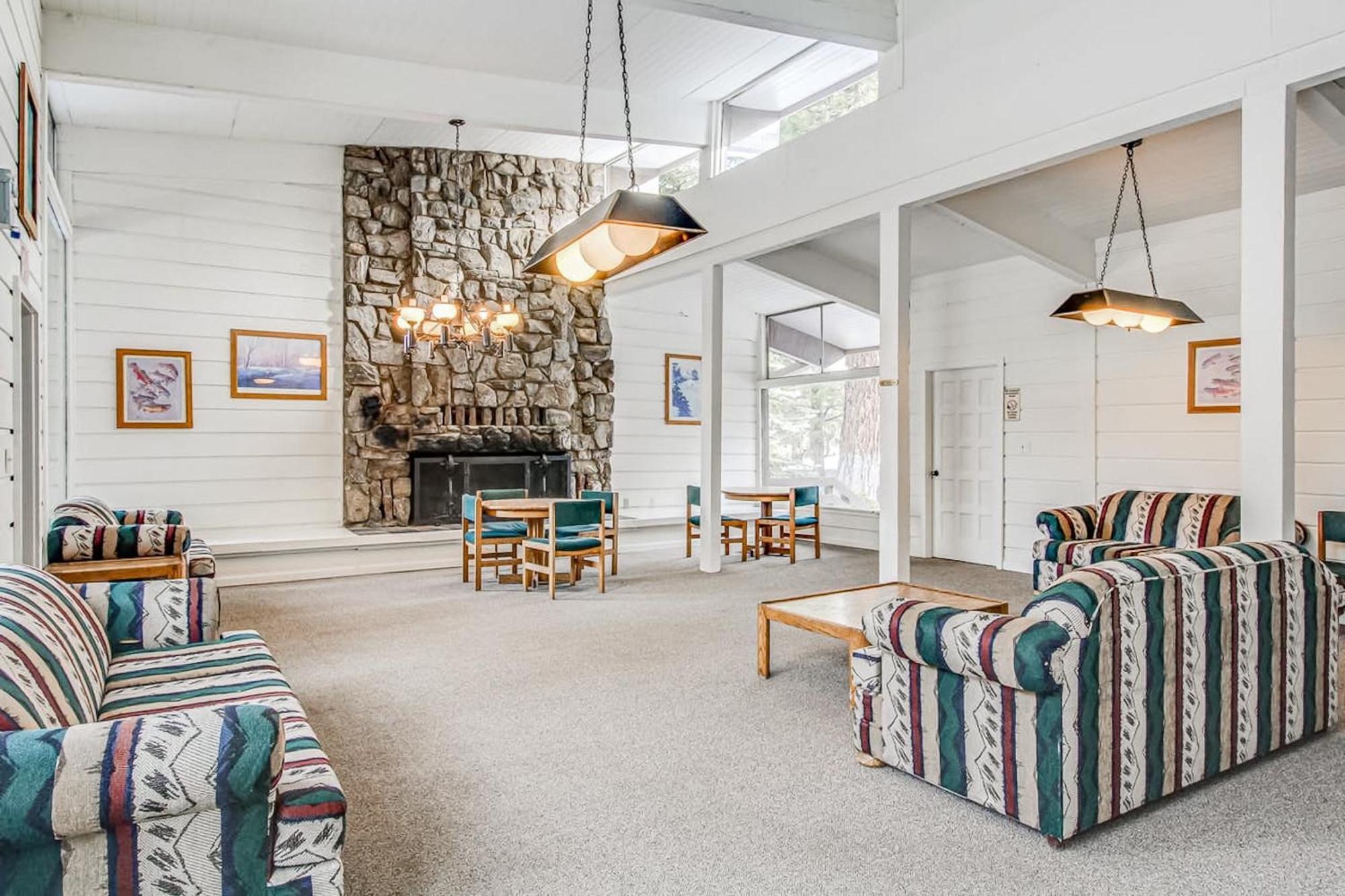 マンモス・レイクス Sierra Manor Escapeヴィラ 部屋 写真